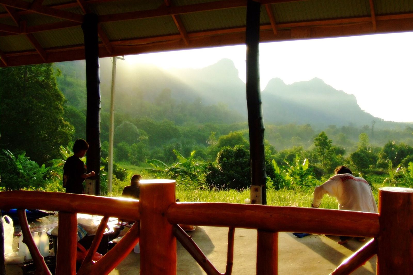 ภูเขาหินปูน อุทยานแห่งชาติภูผาม่าน ขอนแก่น